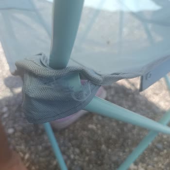 Kamp Sandalyelerinde Tasarım Hatası: Kumaş Sıkışması Ve Çerçeve Kırılması
