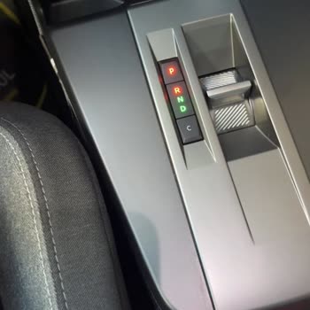 Yeni Opel Frontera Arızası Ve Yetkili Servislerin Haftalarca Bekletmesi Şirketimizi Mağdur Ediyor