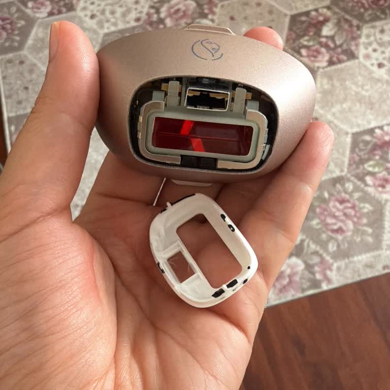 Philips Lumea Yüz Aparatı Aniden Çatladı Müşteri Hizmetleri Saygısızlıkla Karşılandı