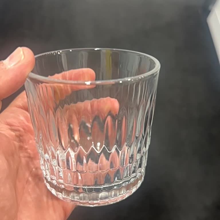 Mıknatıslı Viski Bardağı Reklamı Yanıltıcı, Sıradan Su Bardağı Teslim Edildi