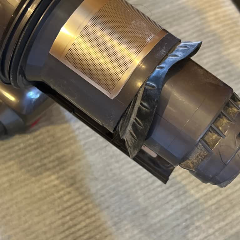 Dyson V12 Detect Slim İç Lastiğinin Erken Arızası Ve Ücretsiz Çözüm Talebi