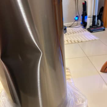 Defolu Çöp Kovası Ve Müşteri Hizmetlerine Ulaşılamaması