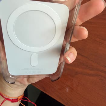 Iphone 17 Pro Kılıfın Renk Değişimi Ve Çatlamalarına Değişim Reddi