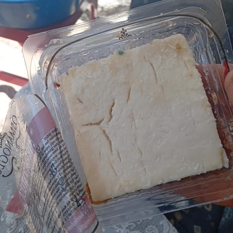 Bim Şubesinden Küflü Tatlı Alınca Sağlık Korkusu Ve Hayal Kırıklığı