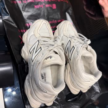 New Balance Ayakkabımda Dikiş Açılması Ve Üretim Hatası Olarak Değişim Talebi