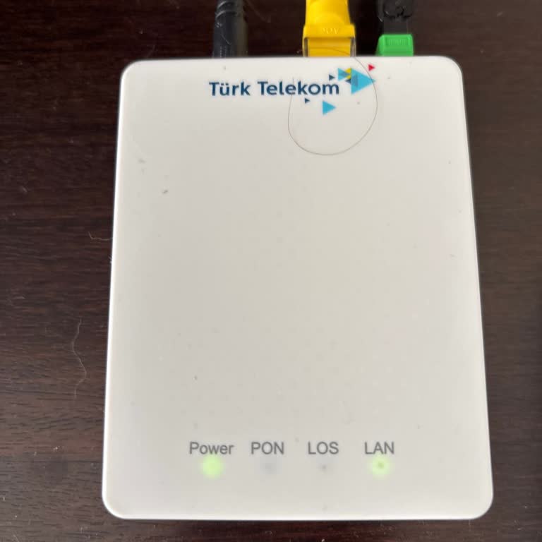 Ümraniye'de 1 Hafta Süren Fiber İnternet Kesintisi Ve İade Talebi
