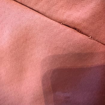 Adidas Eşofman Altında Dikiş Aksaklığı Kısa Sürede Yırtılma Ve Değişim Talebi