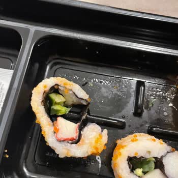 Migros Sushi Ürününde Boş İçerik Ve Azalan Havyar Kalitesi