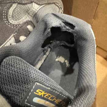 Skechers Hillcrest 2.0 Ayakkabısında Üretim Hatası İddiası Olmadan Değişim Reddi