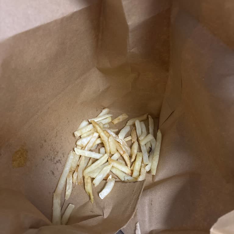 Soğuk Gelen Sipariş Ve Eksik Patates Kızartması İçin Tam İade Talebi