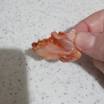 Dönerde Çiğ Tavuk Parçaları Bulundu, Sağlık Riski Ve Güven Kayıpları
