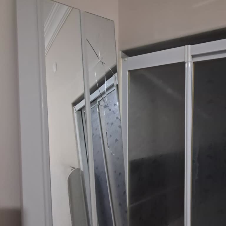 Kırık Ayna Ve Gecikmiş Teslimat Sebebiyle Düğün Öncesi Mağduriyet