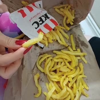 KFC'den Gelen Çiğ Ve Eksik Sipariş İçin İade Talebi