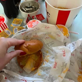 KFC'den Gelen Çiğ Ve Eksik Sipariş İçin İade Talebi