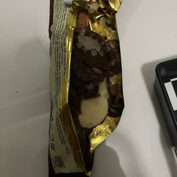 Şok Market’te Bozulmuş Magnum Mini Dondurma İçin İade Ve Soruşturma Talebi