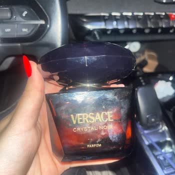 Versace Crystal Noir Parfümünün Kalıcılık Sorunu Ve Orijinallik Şüphesi