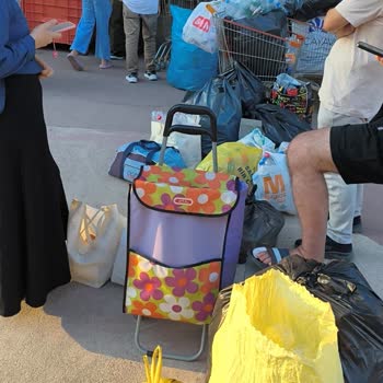 Doa Cihazını Kapatıp Müşteriye Kaba Davranan Mağaza Çalışanı