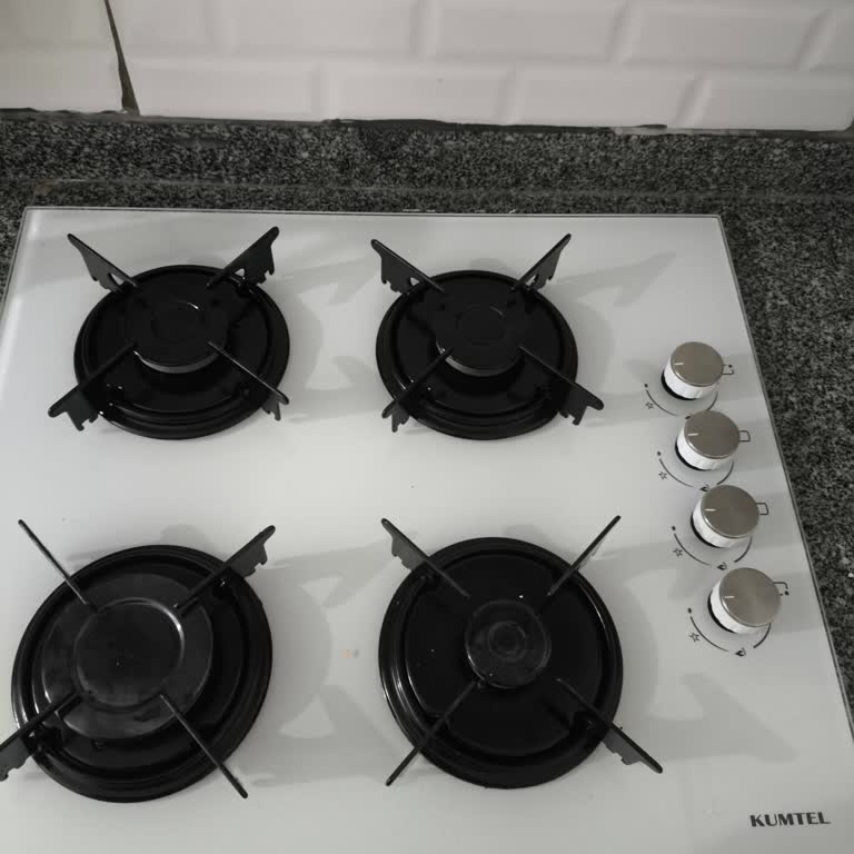 Kumtel Set Üstü Ocakta Göz Yanıp Sönüyor Ve 2 Aylık Servis Yanıtsızlığı