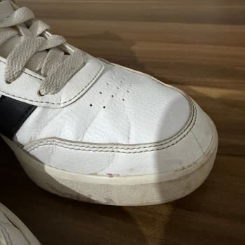 Adidas Breaknet Ayakkabısında Erken Çatlaklar Ve Garanti Reddi