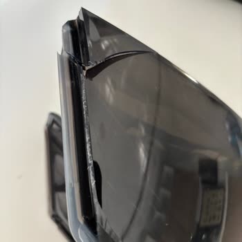 Kırık Su Haznesiyle Gelen Tefal Ütü İçin Tam İade Talebi