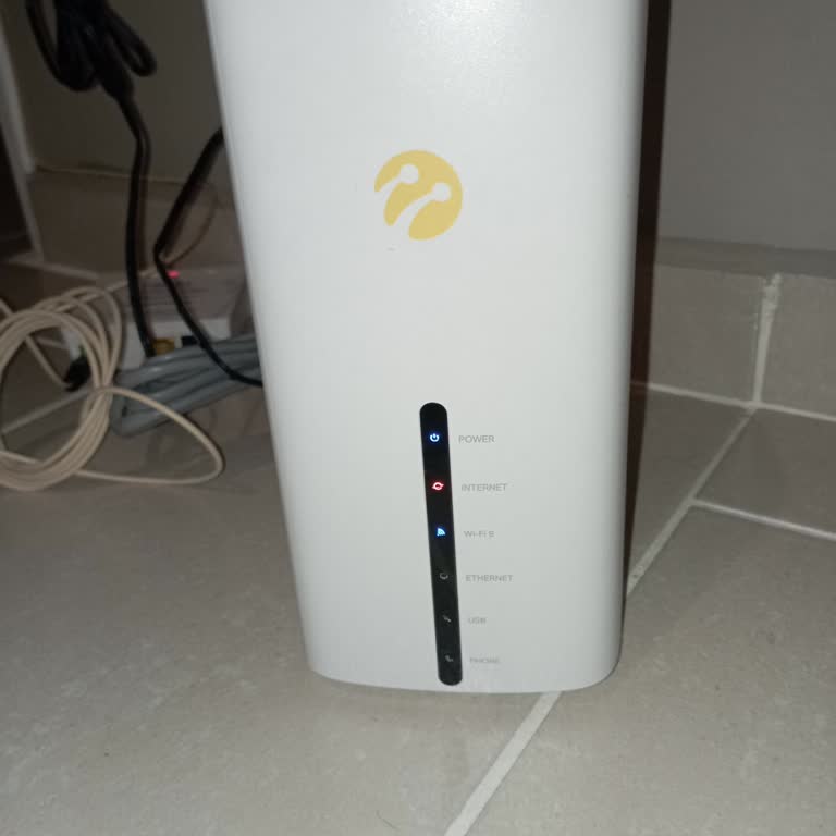 Superonline'da İnternetsiz Bir Ay, Kırmızı Işıkta Modem Ve Cevapsız Müşteri Hizmeti