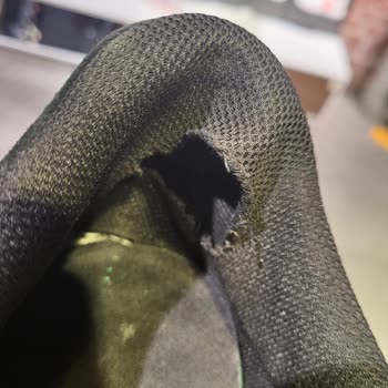 Puma Ayakkabısının 2 Ayda Arka Kısmının Yırtılması Ve Geri Ödeme Talebi