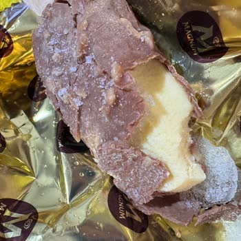 Magnum Badem Dondurması Bozuk Çıktı: Sağlık Endişesi Ve İade Talebi
