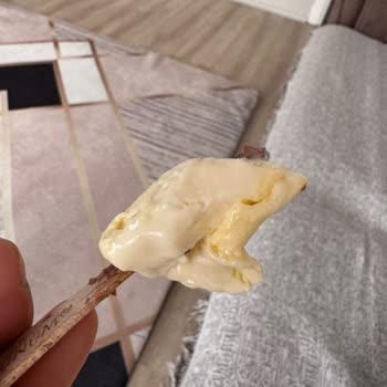 Magnum Badem Dondurması Bozuk Çıktı: Sağlık Endişesi Ve İade Talebi