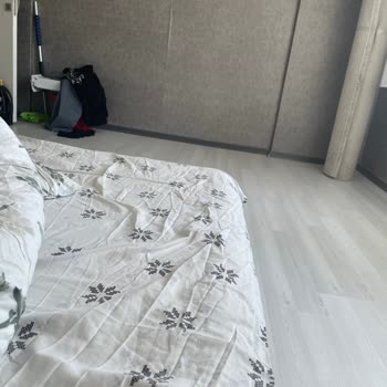 İki Aylık Bekleyiş Sonrası Yatak Odası Takımı Ve Berjer Parçaları Teslim Edilmedi