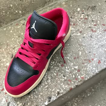 Nike Jordan Air 1 Low Ayakkabım Kısa Sürede Yırtıldı Ve Garanti Kapsamı Dışında Bırakıldı