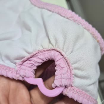 Kusurlu Bikini Üstündeki Delikler Ve Astar Sararmaları Nedeniyle İade Talebi