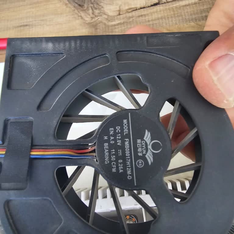 Garanti Süresindeki İzoly Bilgisayarının Fan Arızası Ve Servis Eksikliği