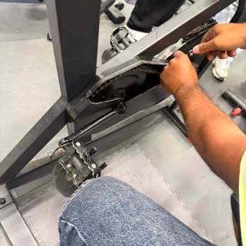 Decathlon Bayrampaşa Mağazasındaki Kırık Kondisyon Bisikleti Çocuğumun Parmağını Kesti