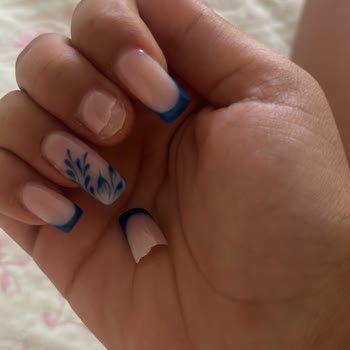 Bal Nail Beauty'de Kısa Sürede Kırılan Protez Tırnaklar Ve Sorumluluk Reddi