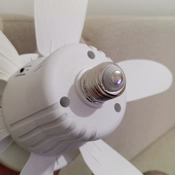 Kırık Ve Arızalı Ledli Vantilatörlü Ampul İçin Ücretsiz Değişim Talebi