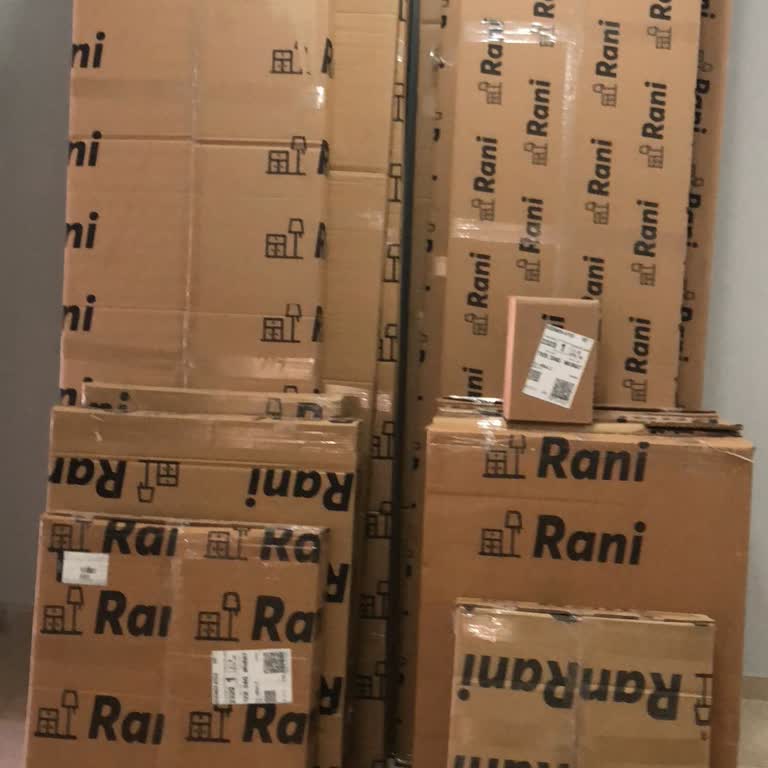 Rani Mobilya'dan Ağır Gardırop Teslimatı Dış Kapıya Bırakıldı Ve Taşıma Müşteriye Yükleniyor