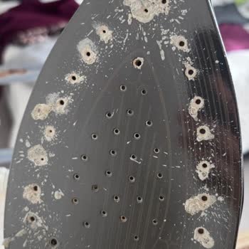 Kireçli Su Akıtan Tefal Buharlı Ütüde Ürün Değişimi Talebi