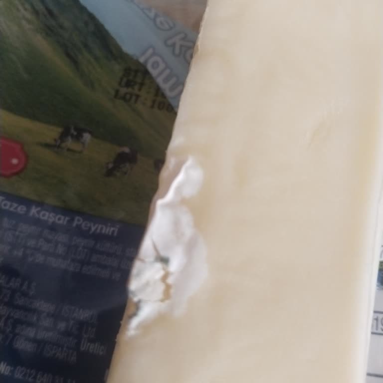 Aknaz Kaşar Peynirindeki Küflenmiş Ürünle Güvenim Sarsıldı