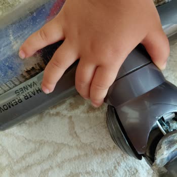 Dyson V8 Vacuum Head Broke Under Warranty – Free Replacement Request