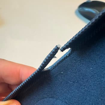 Zore Telefon Kılıfı Askı Bağlantısının Kırılması Ve Destek Eksikliği