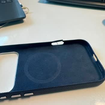 Zore Telefon Kılıfı Askı Bağlantısının Kırılması Ve Destek Eksikliği