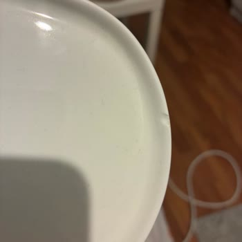 Eksik Ve Kırık Parçalar Nedeniyle Kahvaltı Takımı Kullanılamıyor
