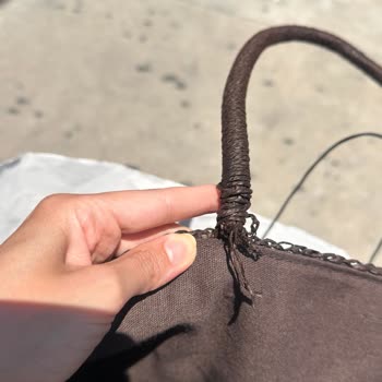 Mango Beyoğlu Şubesinde Kırık Çanta Ve Slip Şartı Sorunu