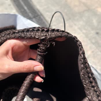 Mango Beyoğlu Şubesinde Kırık Çanta Ve Slip Şartı Sorunu