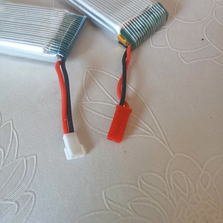 Hasarlı Olarak Reddedilen Bataryalar Yanlış Soket Renkli Geri Gönderildi