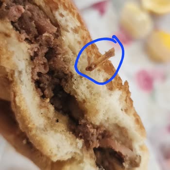 Trendyol'da Kokoreçte Çöp Parçası Bulunması Hijyen İhlali Ve İade Talebi