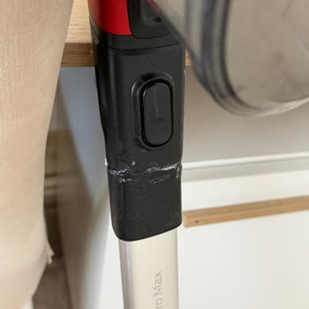 Kısa Sürede Kırılan Ve Çekmeyen Philips SpeedPro Süpürge İçin Garanti Kapsamında Tamir Talebi