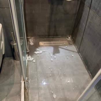 Ütü Arızası Nedeniyle Yanmış Pantolon İçin Söz Verilen Tazminat Ödenmedi