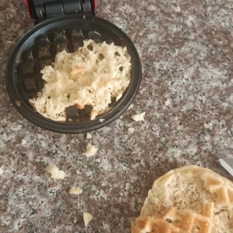 Kiwi Mini Waffle Makinesi Hızlı Arızalandı, Garanti Belgesi Olmadan Çözüm Bekleniyor