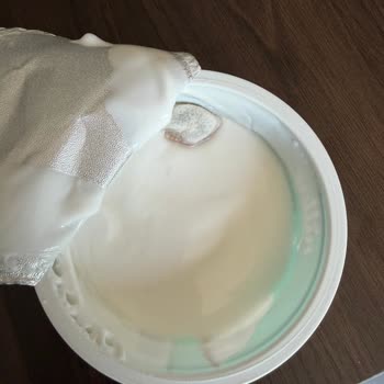 Son Kullanma Tarihi Geçmemiş Yoğurtta Küf Ve Gıda Güvenliği Sorunu